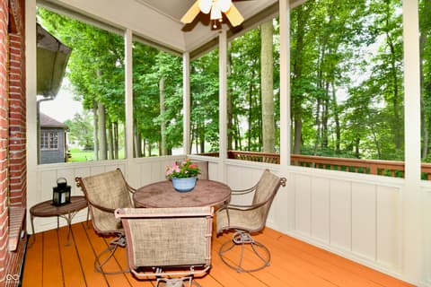 Bonus room at 13558 Water Crest Drive, Fishers, IN
