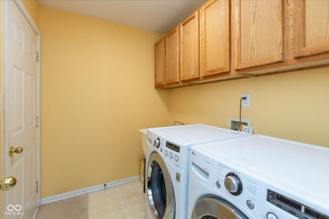 Photo of 13888 Dearborn Circle, Fishers, IN