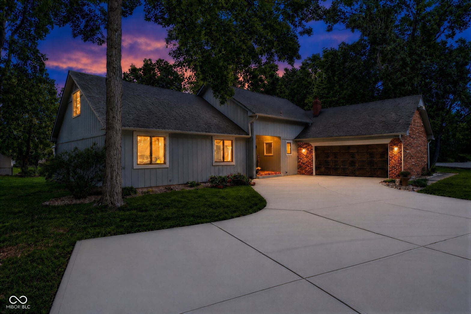 Photo of 9720 William Drive, Noblesville, IN
