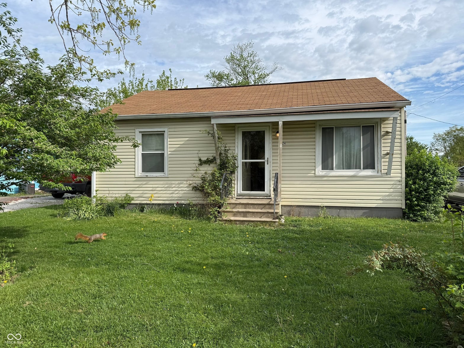 Front exterior at 1124 E Murry Street, Indianapolis, IN