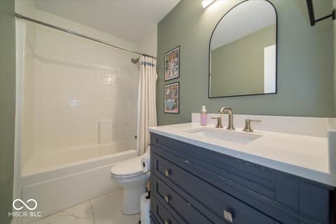 Photo of 6766 Lexington Circle, Zionsville, IN