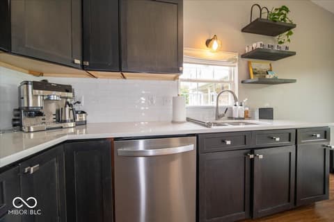 Photo of 6766 Lexington Circle, Zionsville, IN