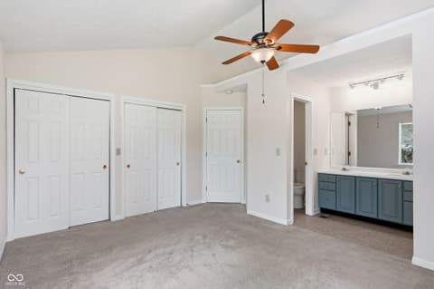 Photo of 913 Cortland Court, Greenfield, IN