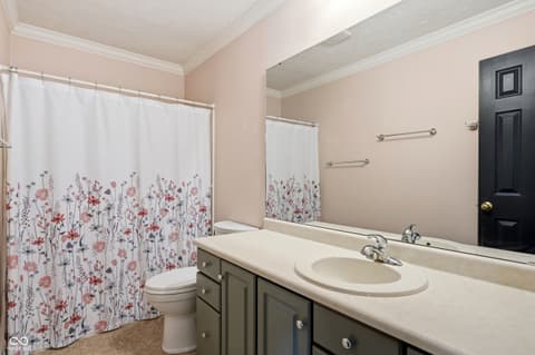 Photo of 913 Cortland Court, Greenfield, IN