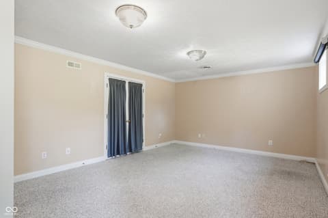 Photo of 913 Cortland Court, Greenfield, IN