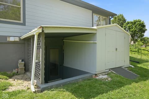 Photo of 913 Cortland Court, Greenfield, IN