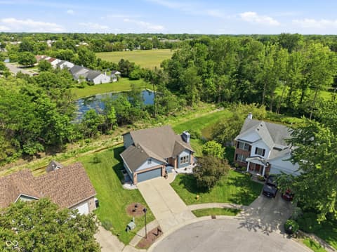 Photo of 913 Cortland Court, Greenfield, IN