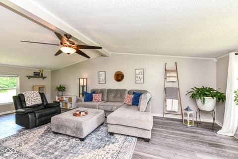 Photo of 617 Tanglewood Drive, Noblesville, IN