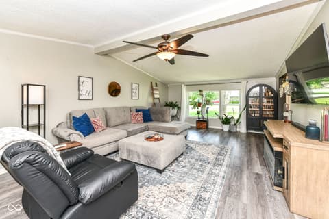 Photo of 617 Tanglewood Drive, Noblesville, IN