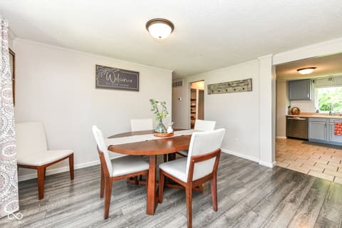 Photo of 617 Tanglewood Drive, Noblesville, IN