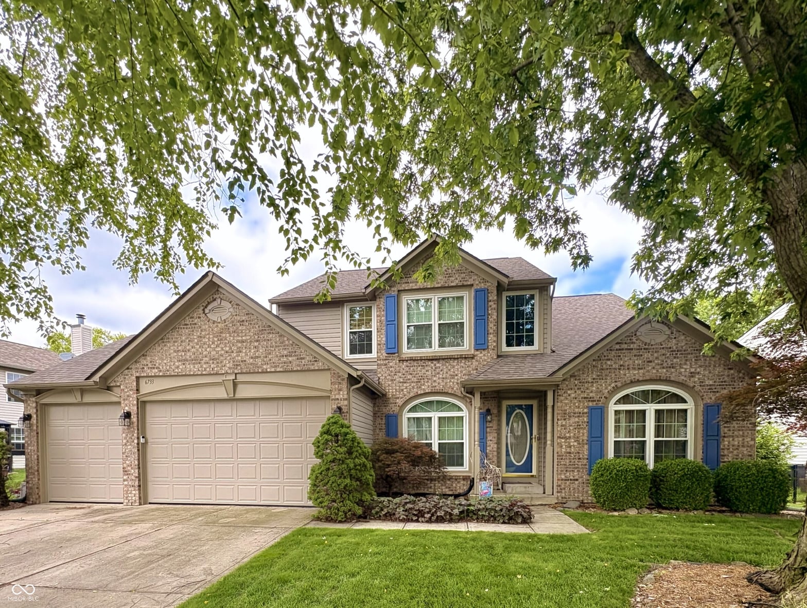 Front exterior at 6733 Berkshire Drive, Zionsville, IN