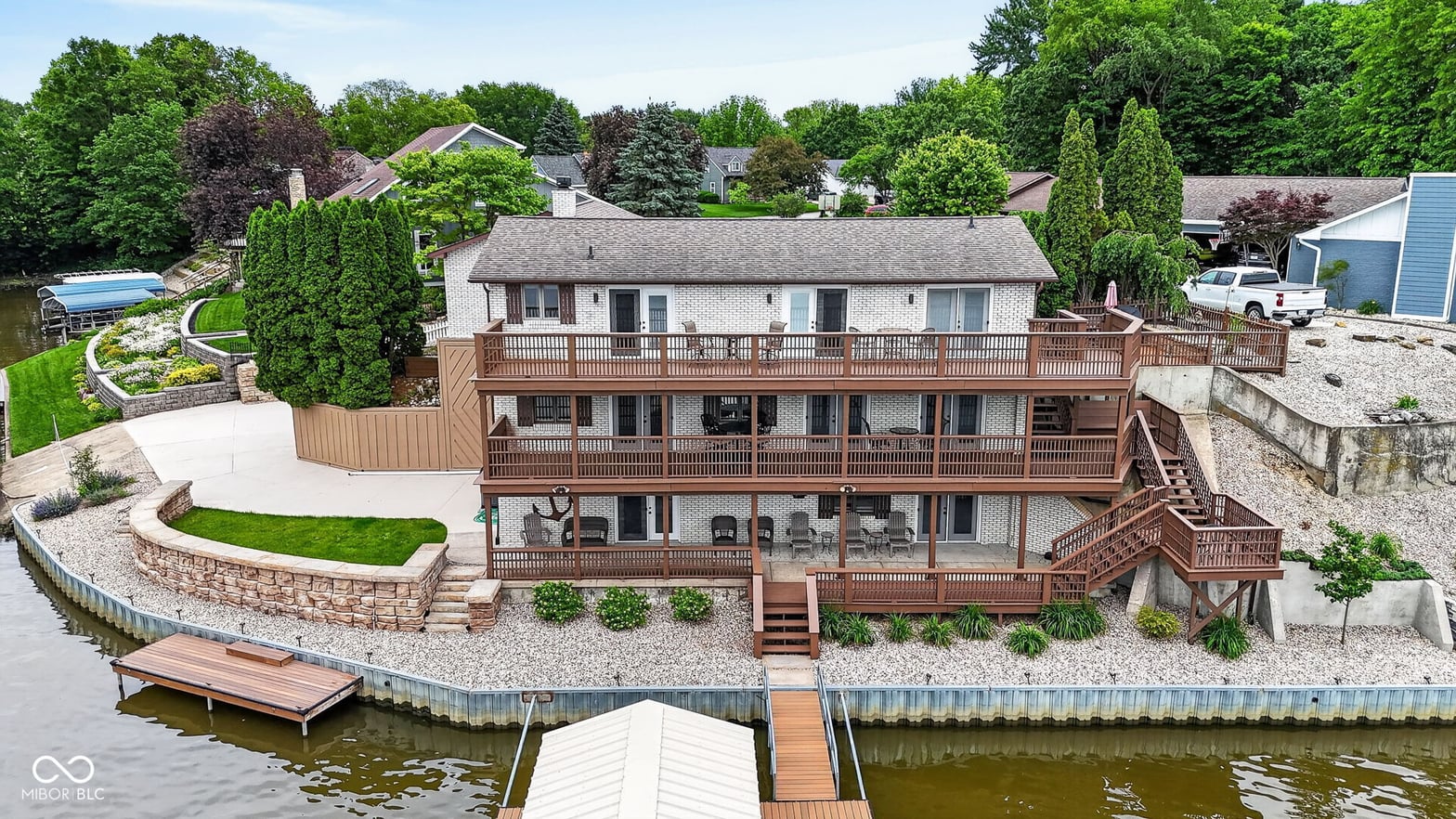 Photo of 709 Shoreline Drive, Cicero, IN
