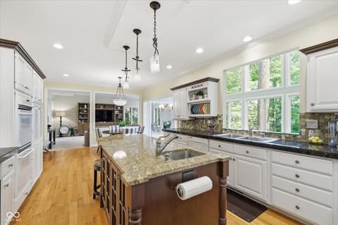 Photo of 4643 Hickory Court, Zionsville, IN