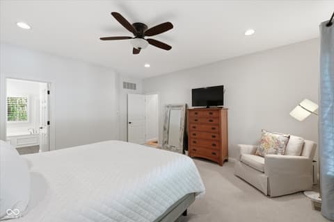 Photo of 4643 Hickory Court, Zionsville, IN