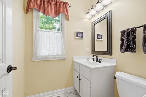 Photo of 4643 Hickory Court, Zionsville, IN