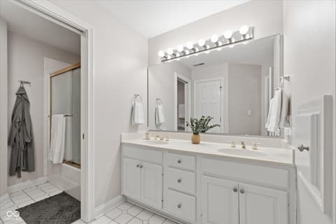 Photo of 4643 Hickory Court, Zionsville, IN