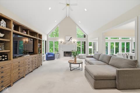 Photo of 4643 Hickory Court, Zionsville, IN