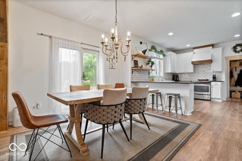 Photo of 16424 Stony Ridge Drive, Noblesville, IN