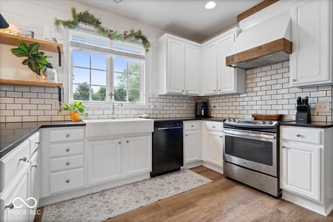 Photo of 16424 Stony Ridge Drive, Noblesville, IN