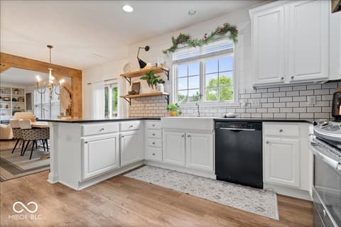 Photo of 16424 Stony Ridge Drive, Noblesville, IN