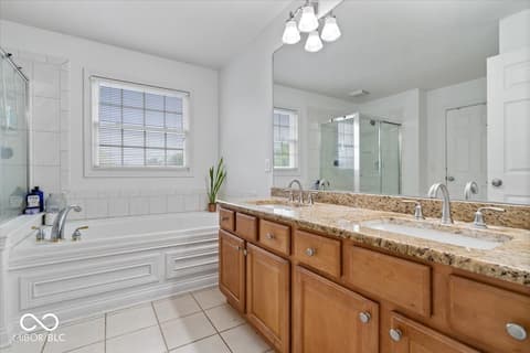 Photo of 16424 Stony Ridge Drive, Noblesville, IN