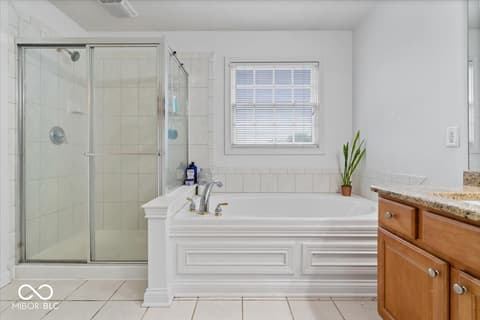 Photo of 16424 Stony Ridge Drive, Noblesville, IN