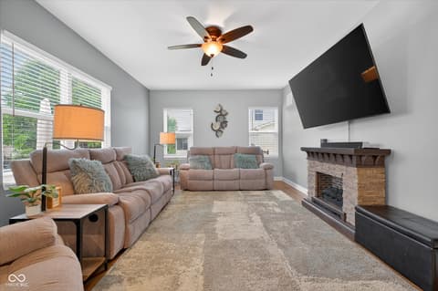 Photo of 5855 W Commonview Drive, McCordsville, IN