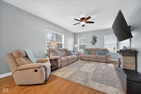 Photo of 5855 W Commonview Drive, McCordsville, IN