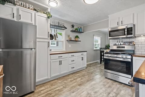 Photo of 1230 Hamilton Drive, Noblesville, IN