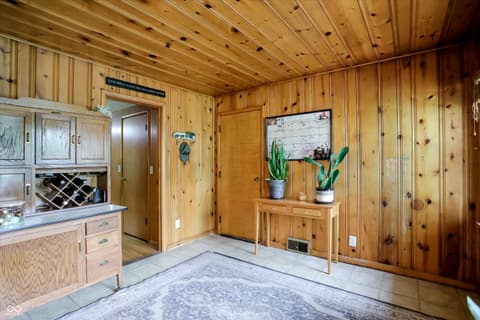 Photo of 410 W Ash Street, Zionsville, IN