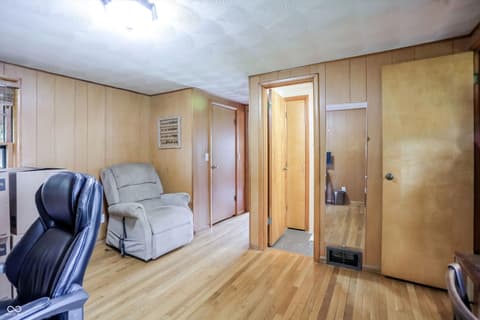 Photo of 410 W Ash Street, Zionsville, IN