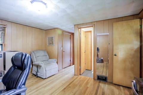 Photo of 410 W Ash Street, Zionsville, IN