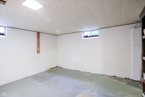 Photo of 410 W Ash Street, Zionsville, IN