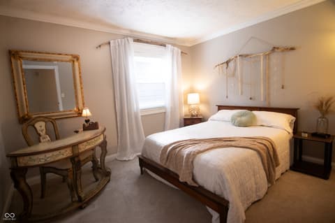 Bedroom at 240 Bayview Drive, Cicero, IN