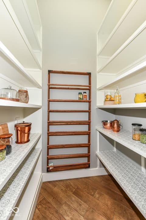 Pantry — 11410 E 300 N, Sheridan, IN