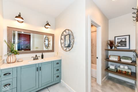 Bathroom at 11410 E 300 N, Sheridan, IN