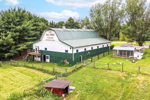Barn — 11410 E 300 N, Sheridan, IN