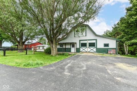 Barn — 11410 E 300 N, Sheridan, IN
