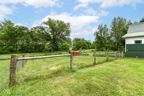 Yard at 11410 E 300 N, Sheridan, IN