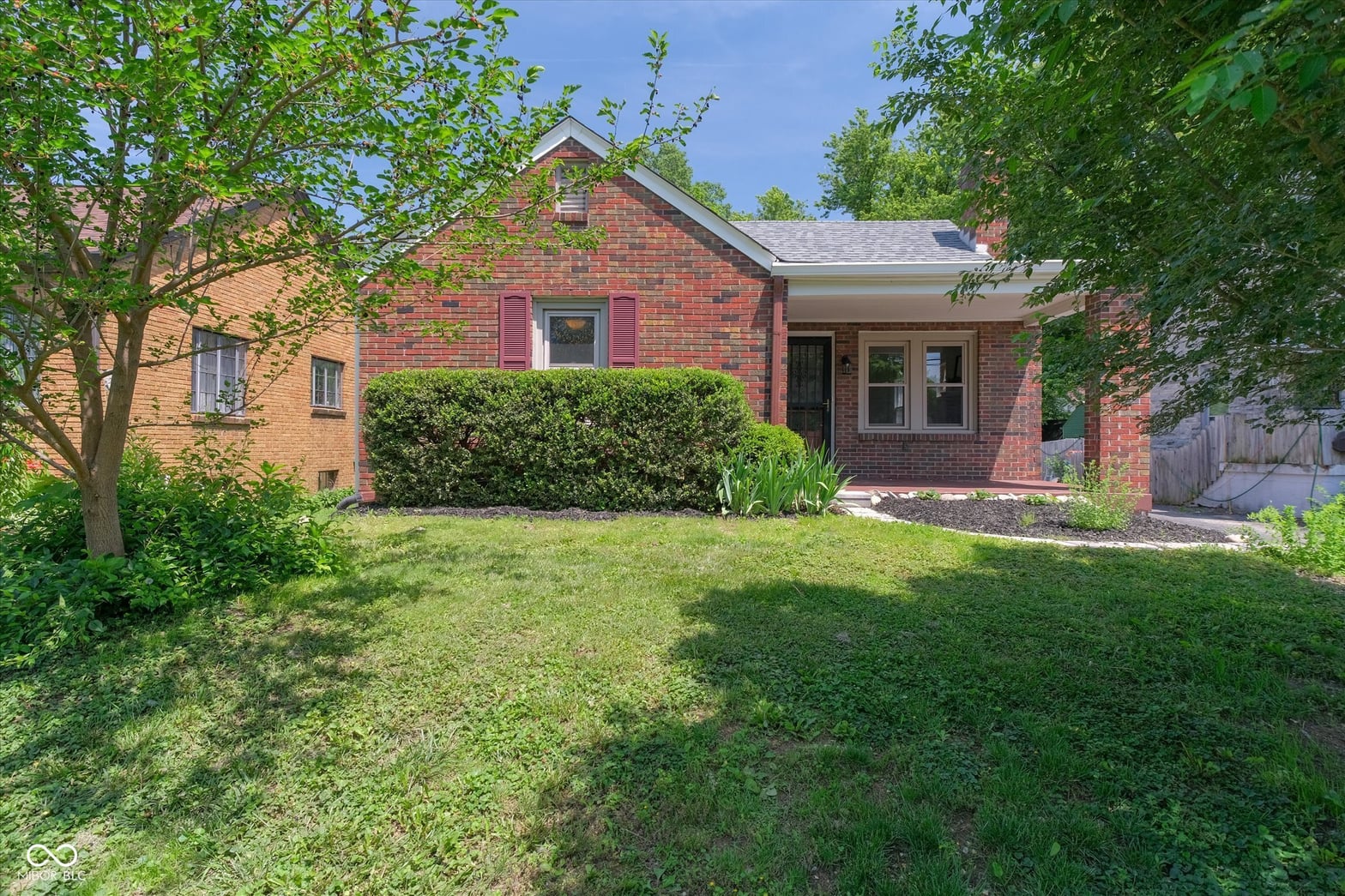 Photo of 610 W Hanna Avenue, Indianapolis, IN