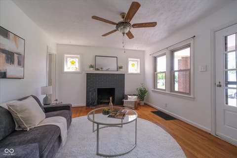 Photo of 610 W Hanna Avenue, Indianapolis, IN