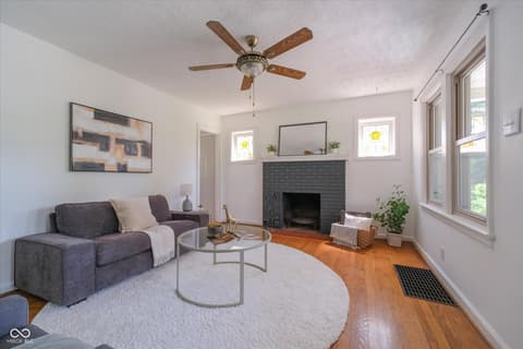 Photo of 610 W Hanna Avenue, Indianapolis, IN