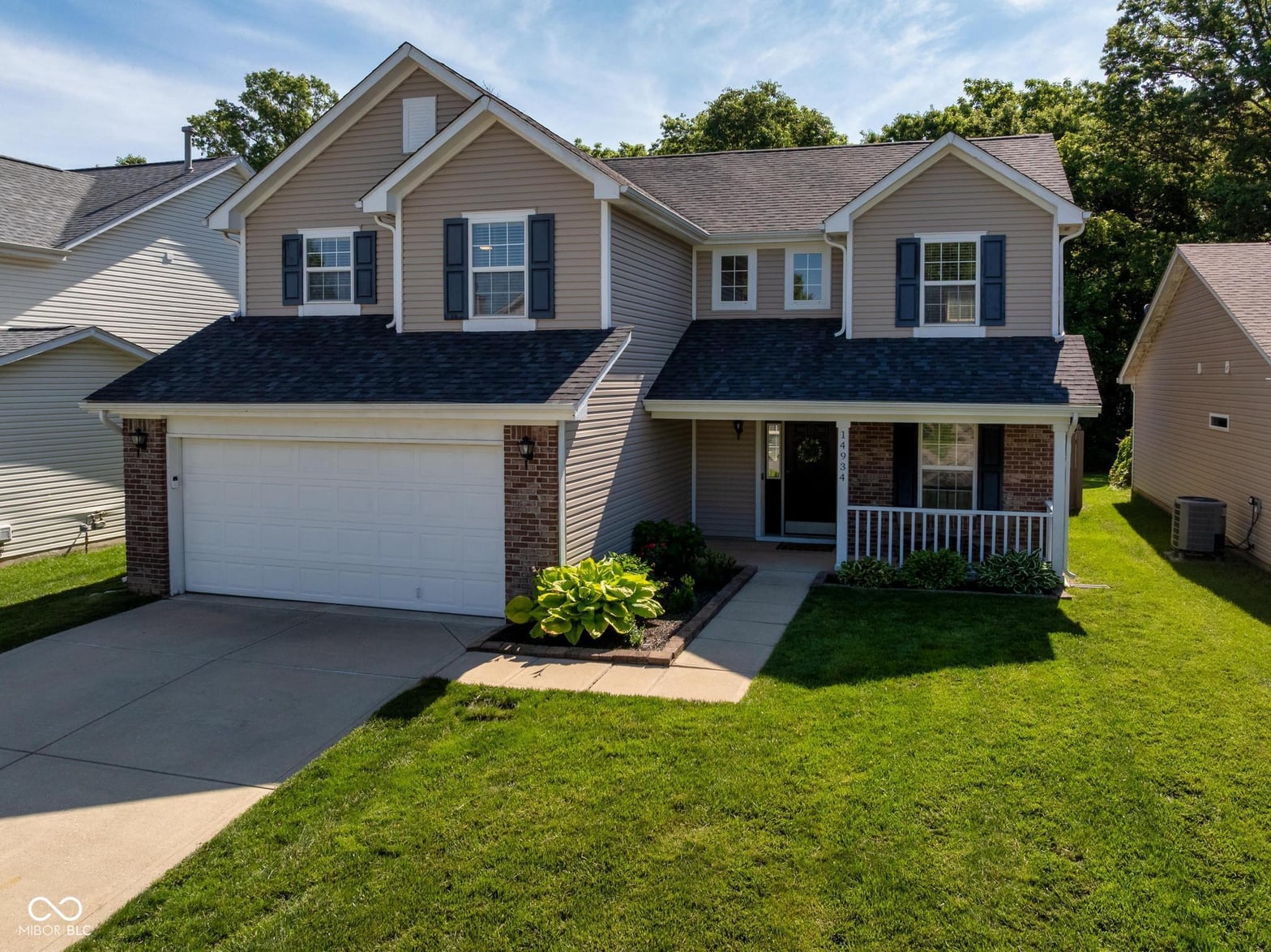 Front exterior at 14934 Alysheba Drive, Noblesville, IN