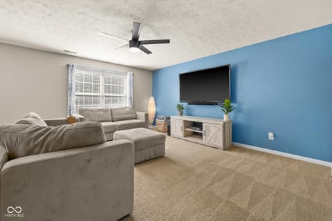 Living room at 14934 Alysheba Drive, Noblesville, IN