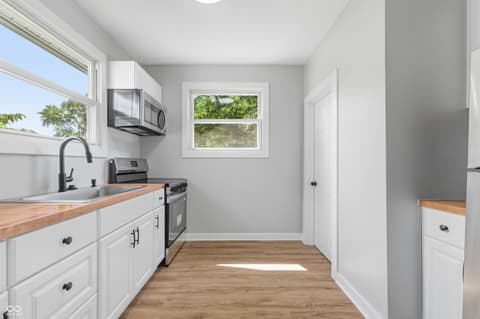 Photo of 443 Harvard Place, Indianapolis, IN