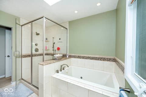 Photo of 4826 Essex Court, Carmel, IN