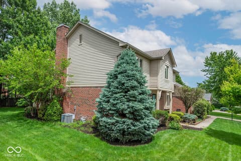 Photo of 4826 Essex Court, Carmel, IN