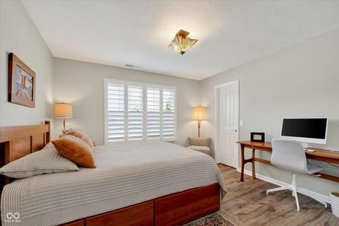 Photo of 14091 Timber Knoll Drive, McCordsville, IN