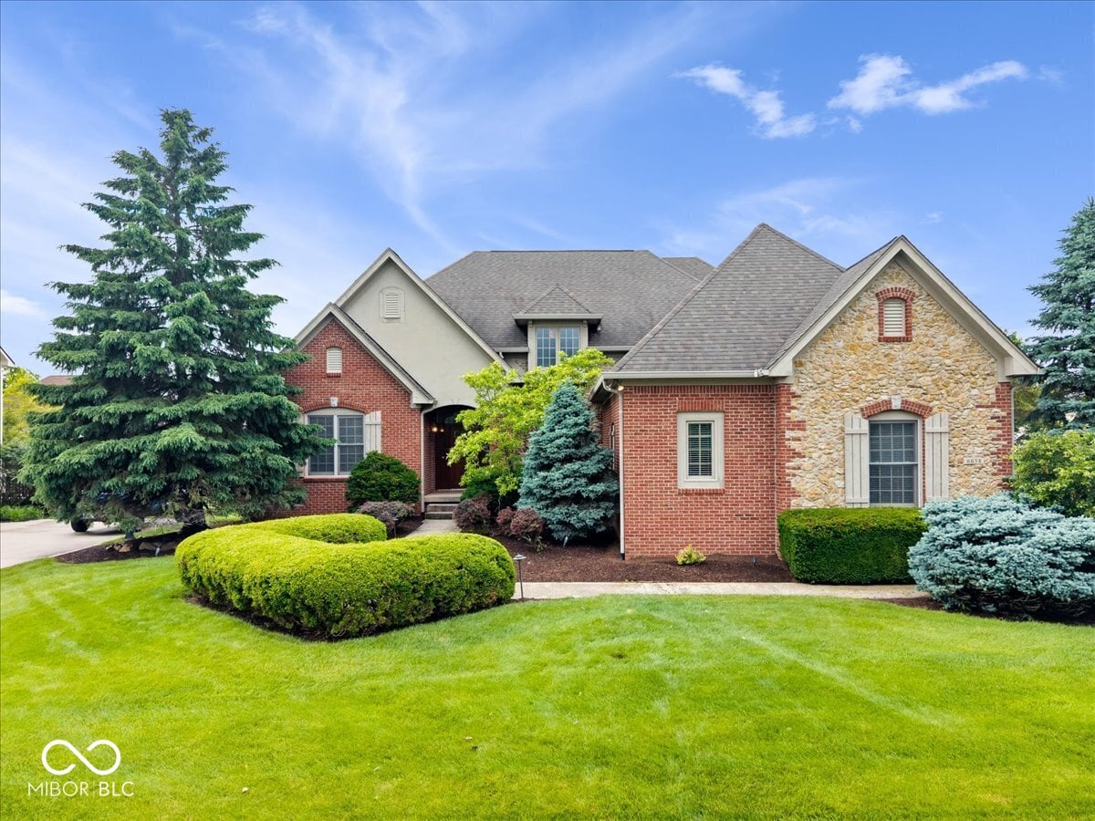 Front exterior at 6658 Pennan Court, Noblesville, IN