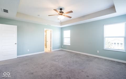 Photo of 17301 Tribute Row, Noblesville, IN
